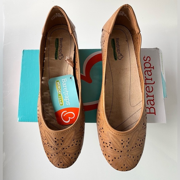 BareTraps Women's Brown Loafers - Picture 10 of 10